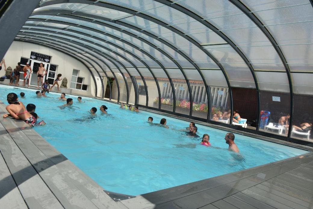 Kampaoh Mezos Hotel Екстериор снимка