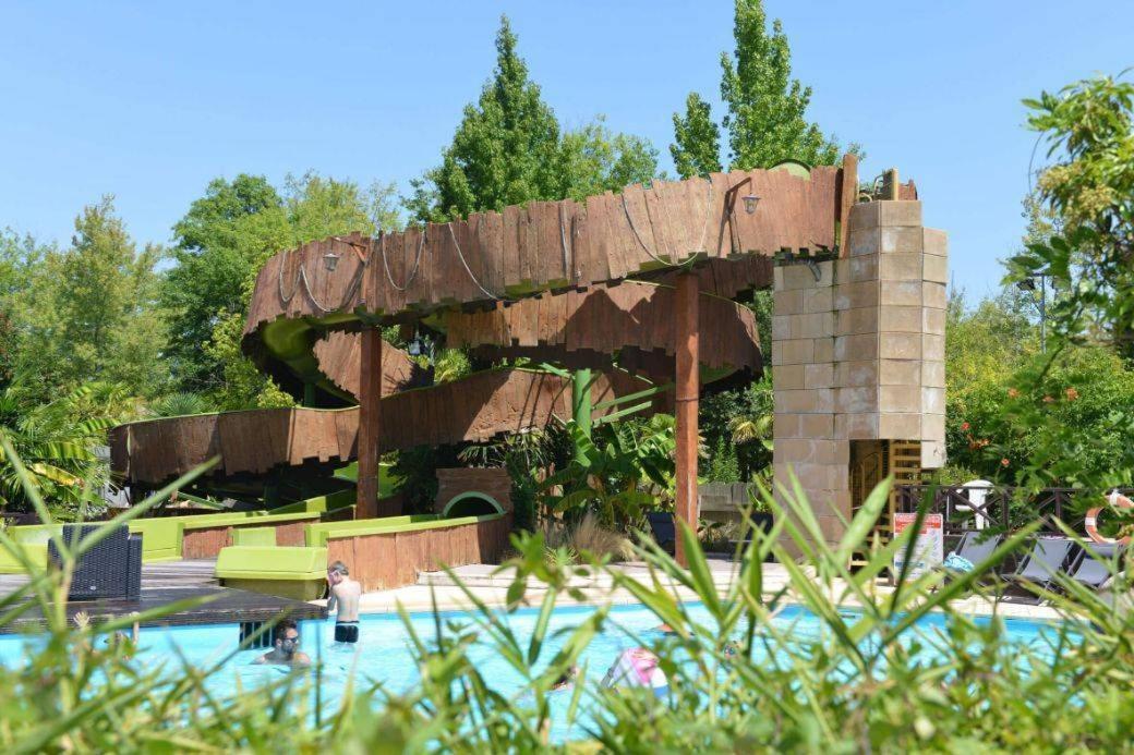 Kampaoh Mezos Hotel Екстериор снимка
