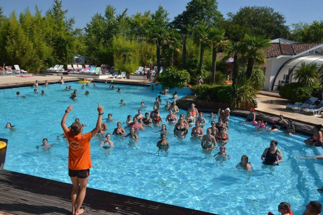 Kampaoh Mezos Hotel Екстериор снимка